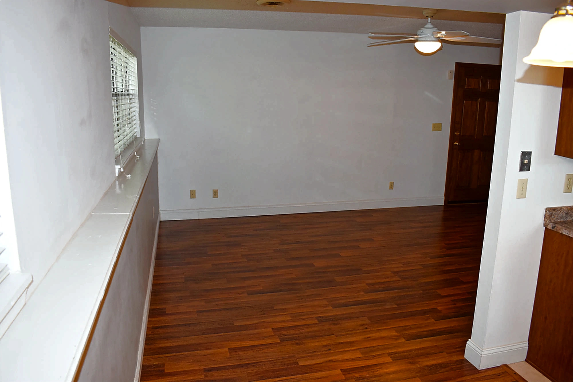 Apartment 1301 A interior view 7