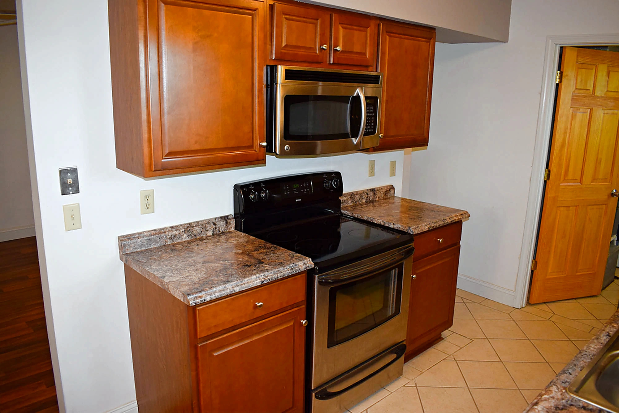 Apartment 1301 A interior view 9