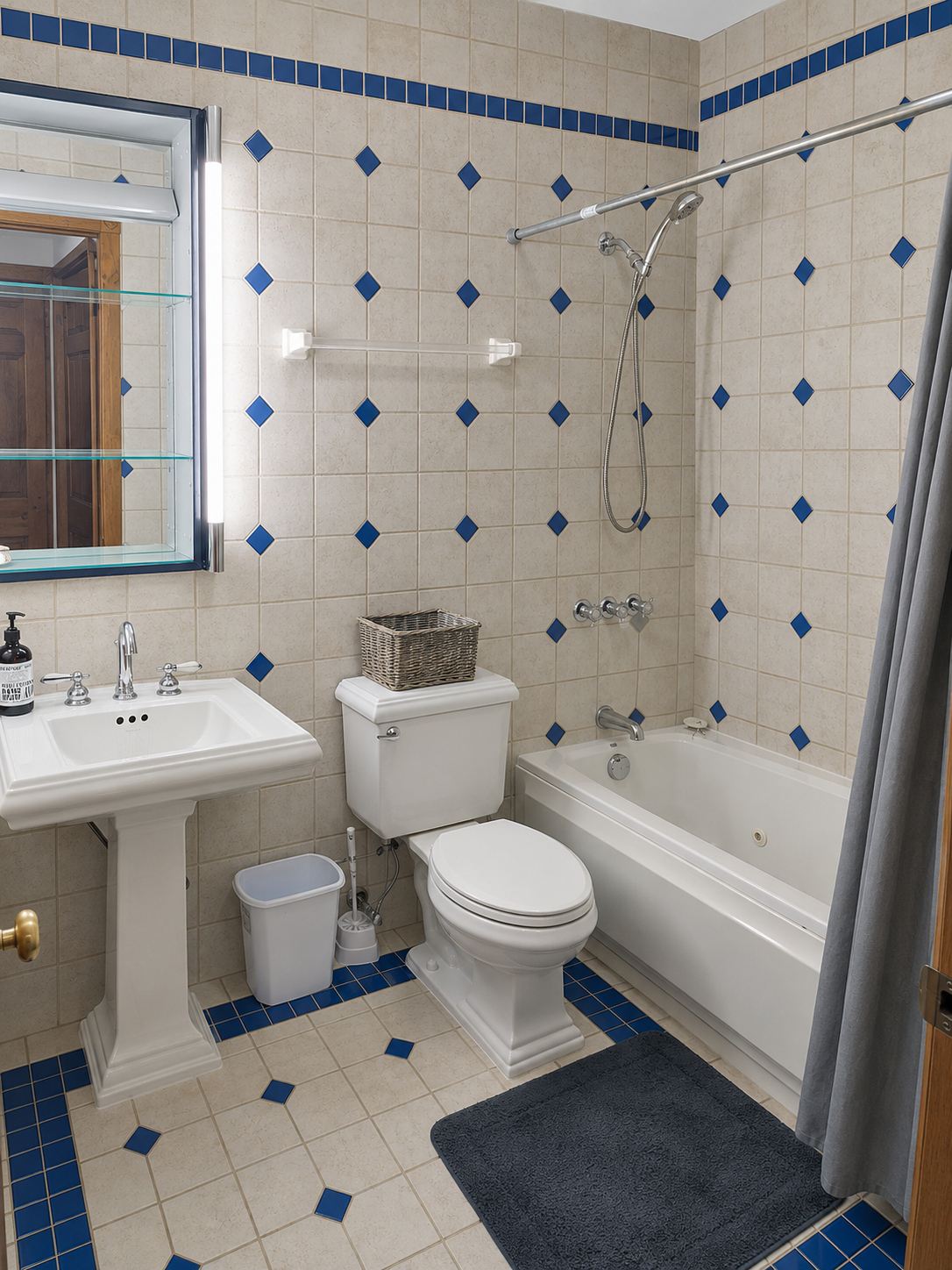 Bathroom in apartment 1301 B