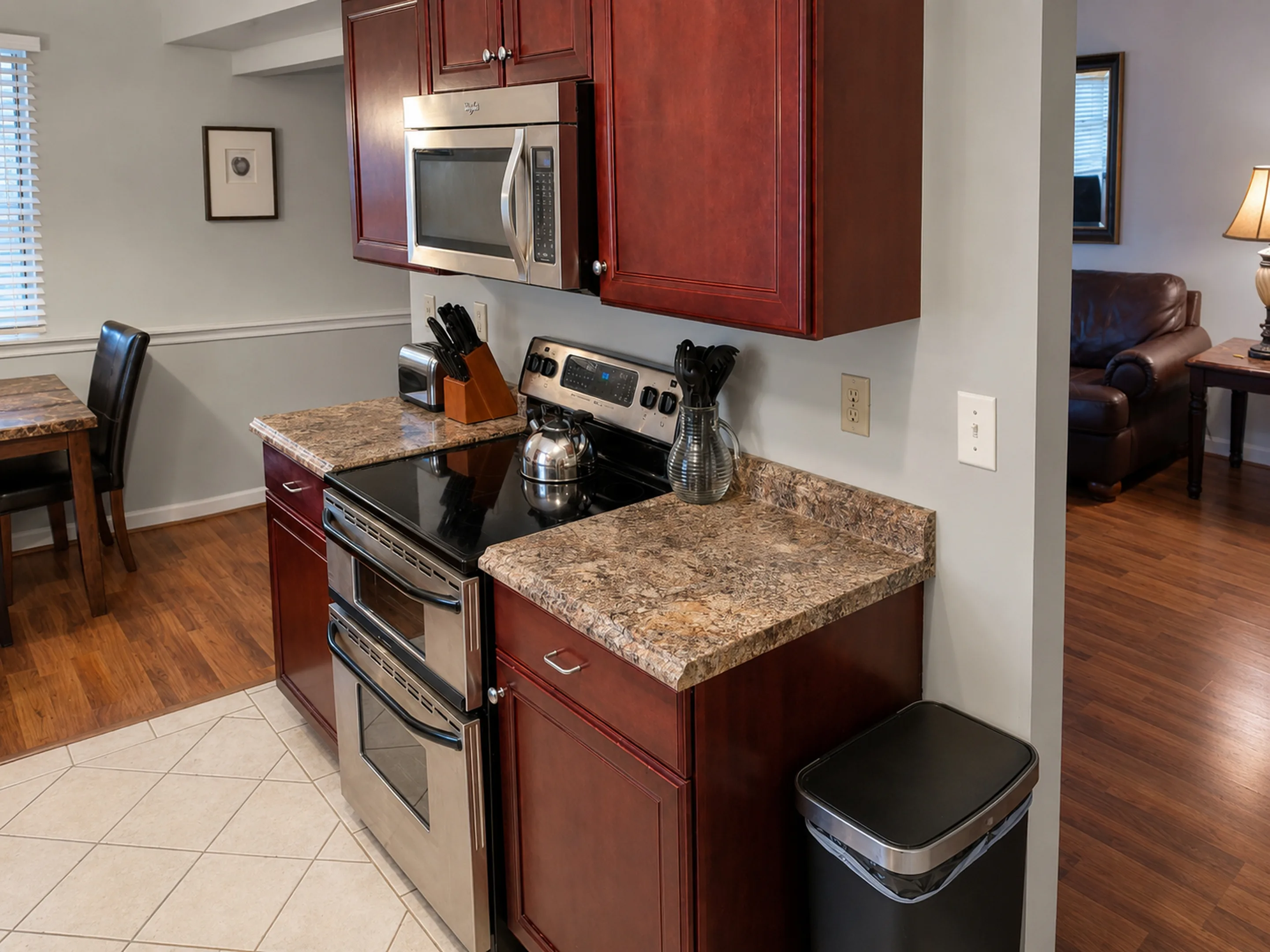 Apartment 1303 A interior view 7