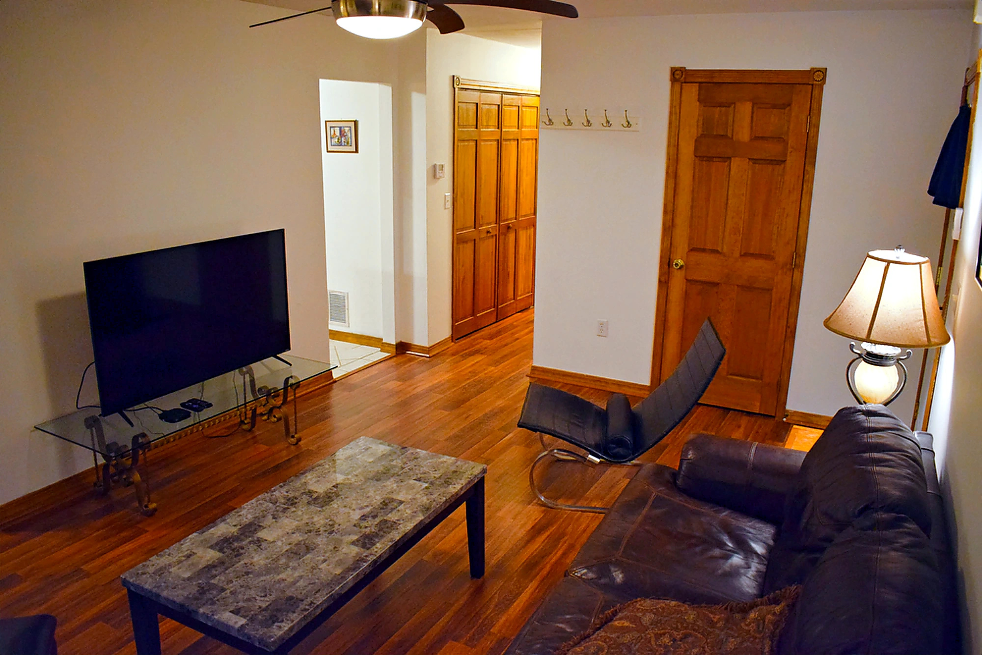 Apartment 1303 B interior view 6