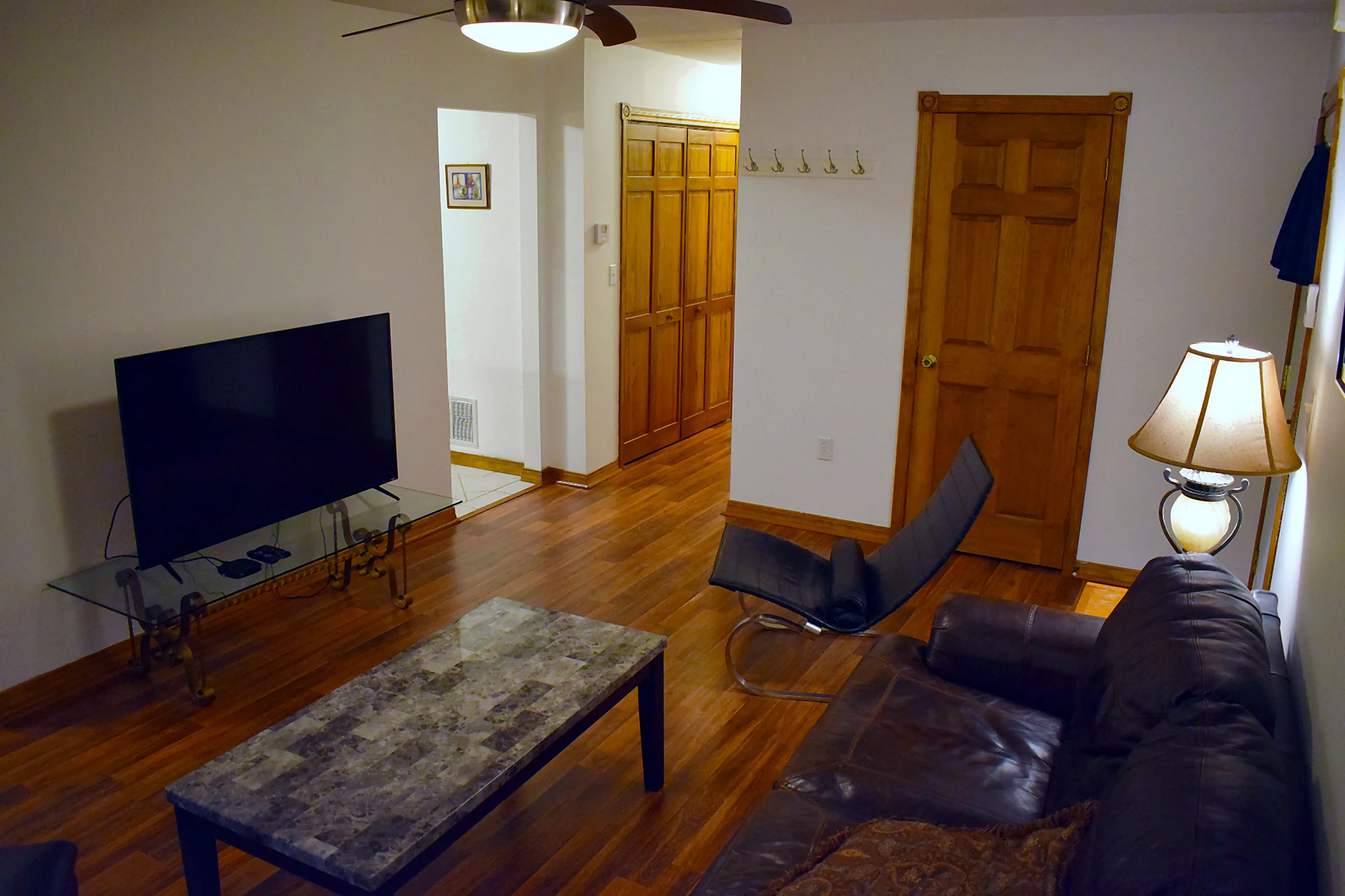 Apartment 1303 B interior view 6