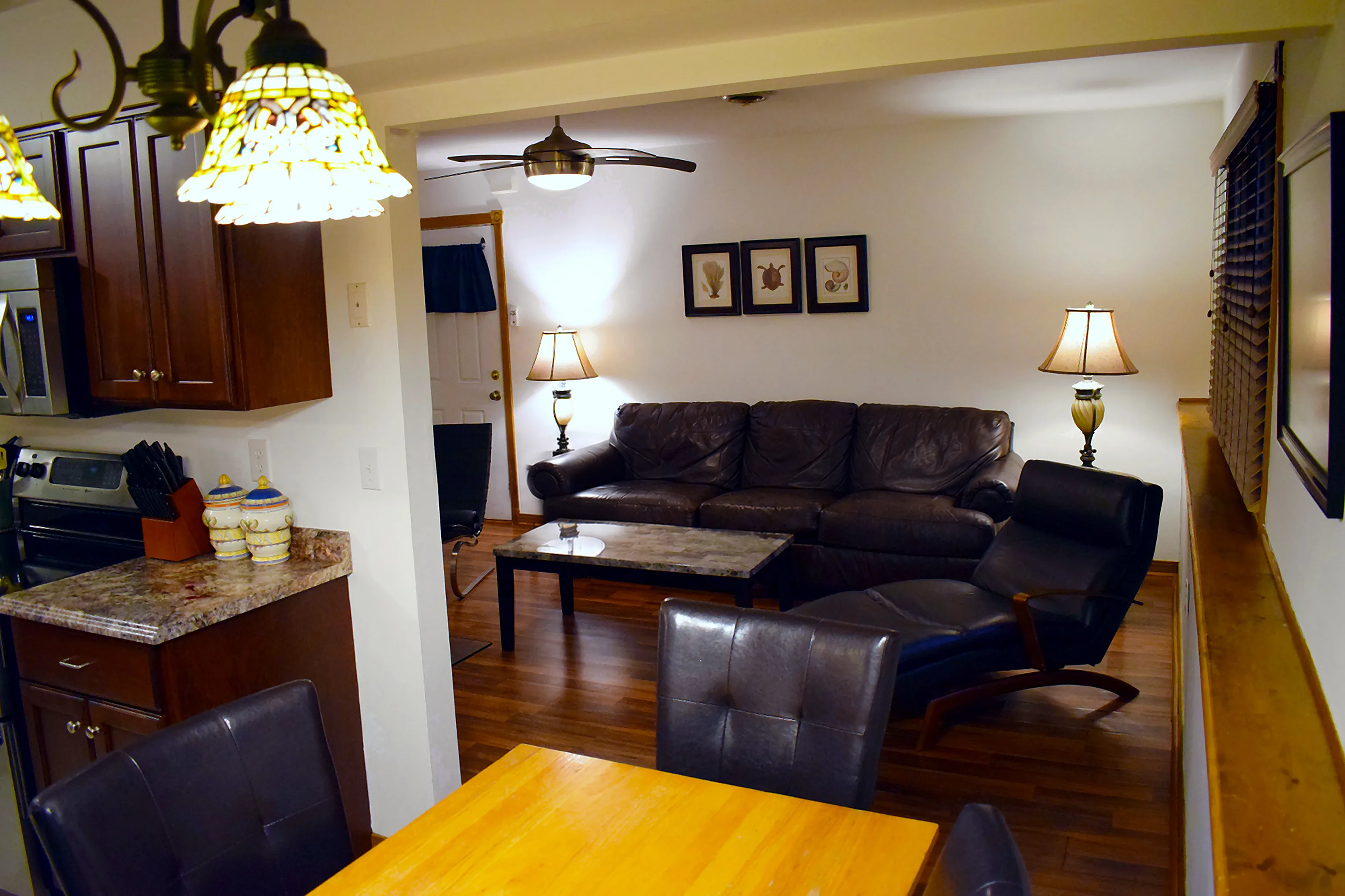 Apartment 1303 B interior view 8