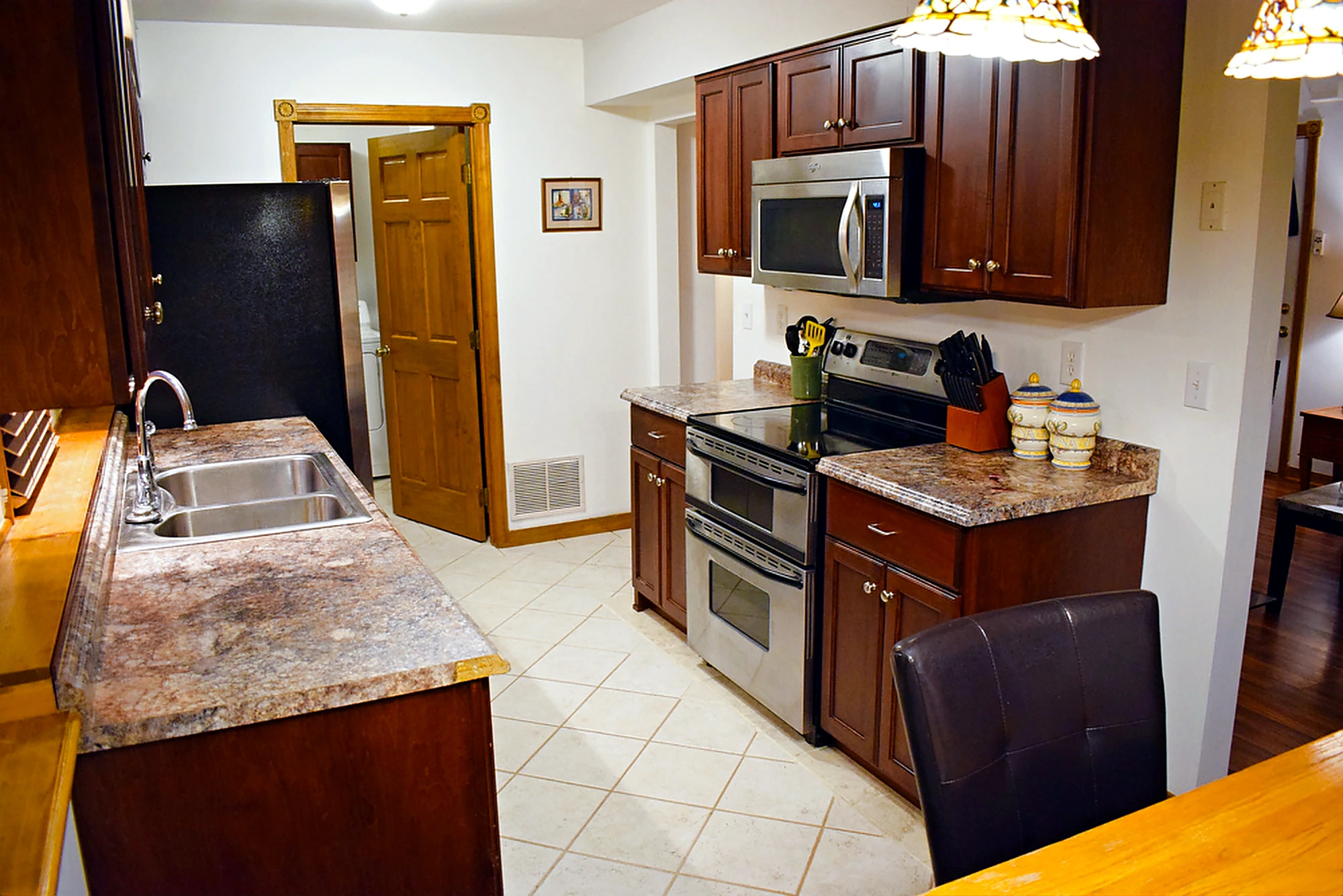 Apartment 1303 B interior view 11