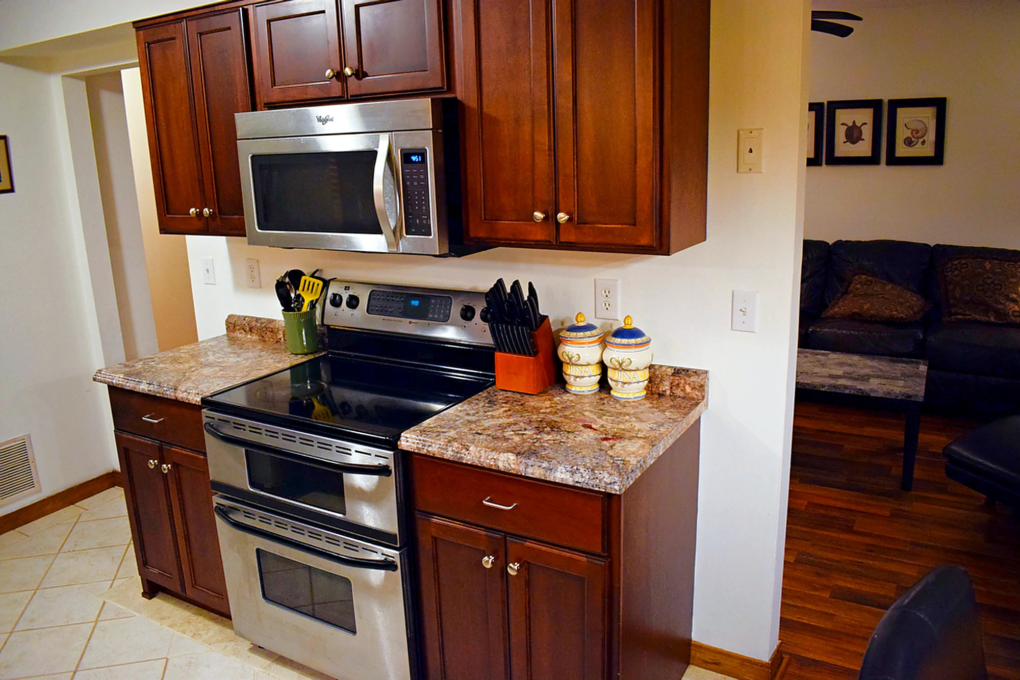 Apartment 1303 B interior view 12