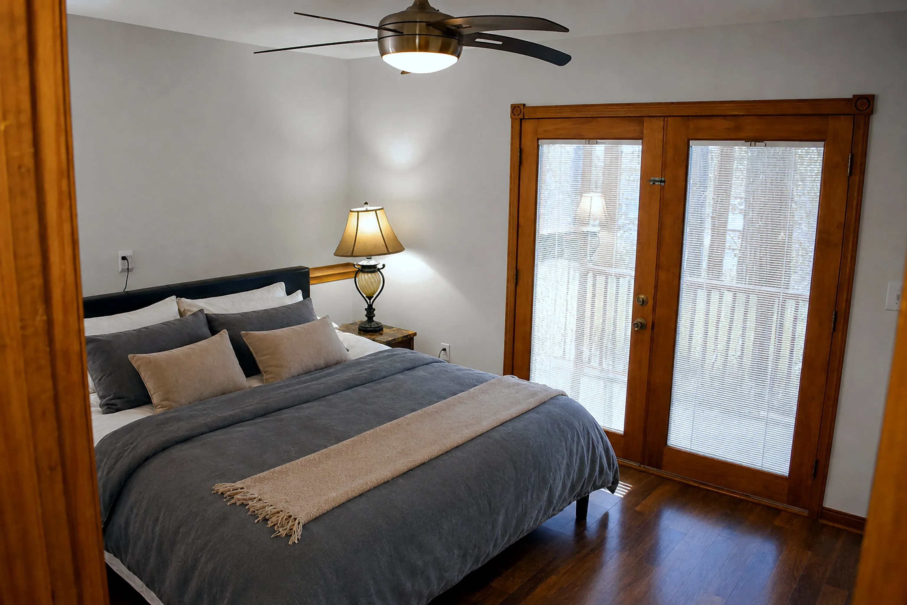 Apartment 1303 B interior view 18