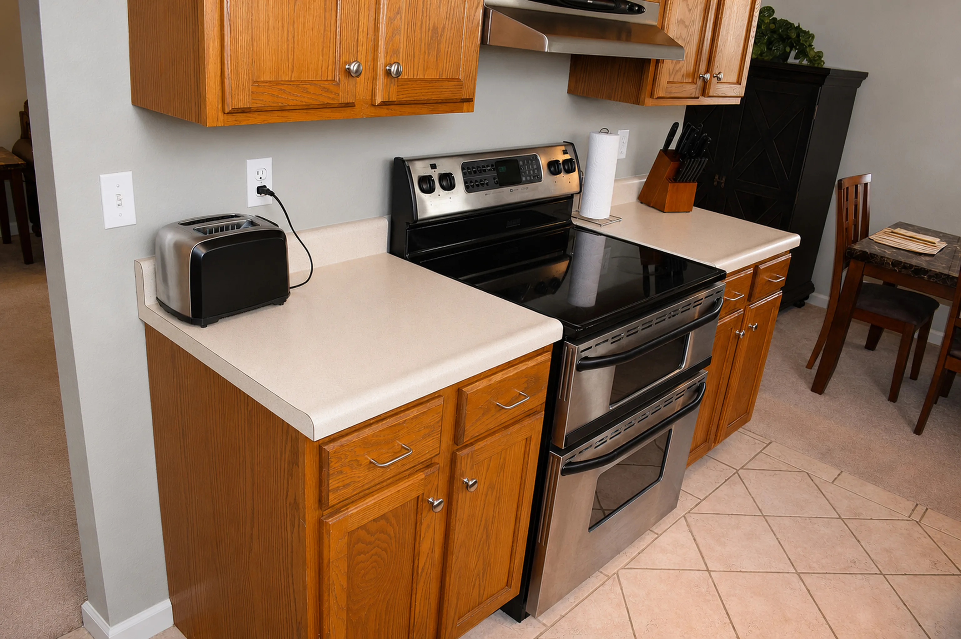 Apartment 1303 D interior view 12