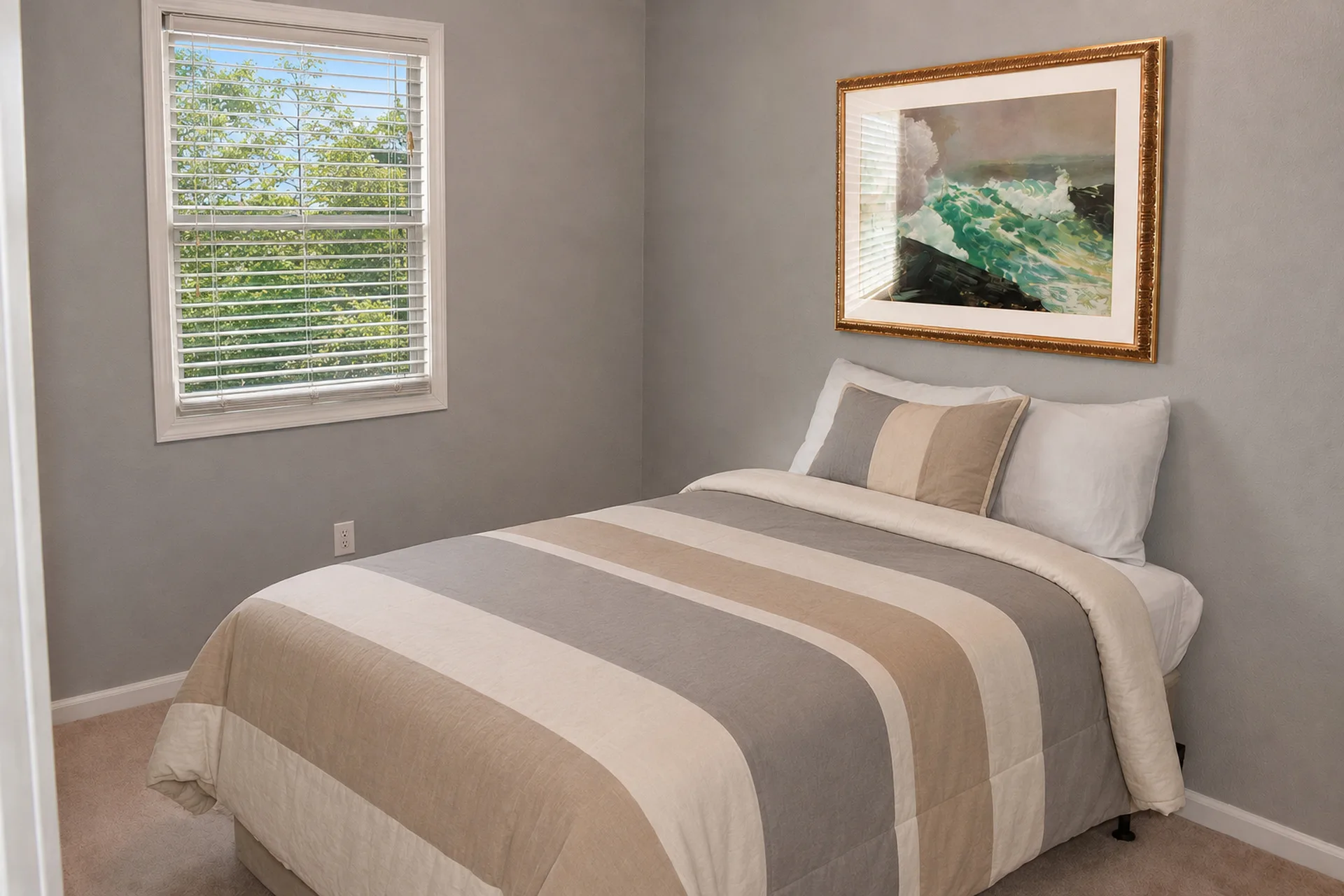 Second bedroom in apartment 1303 D