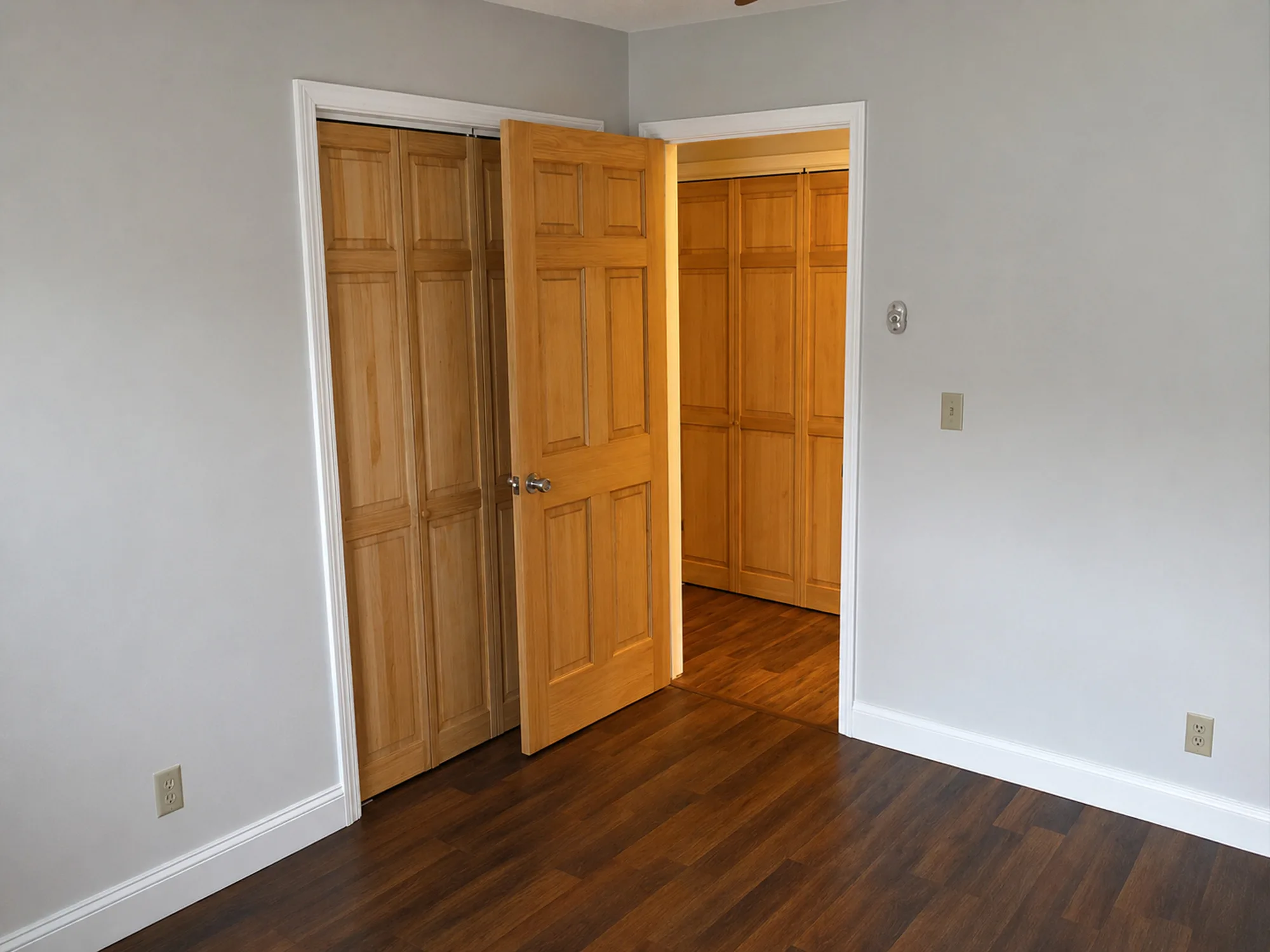 Apartment 1307 A interior view 4