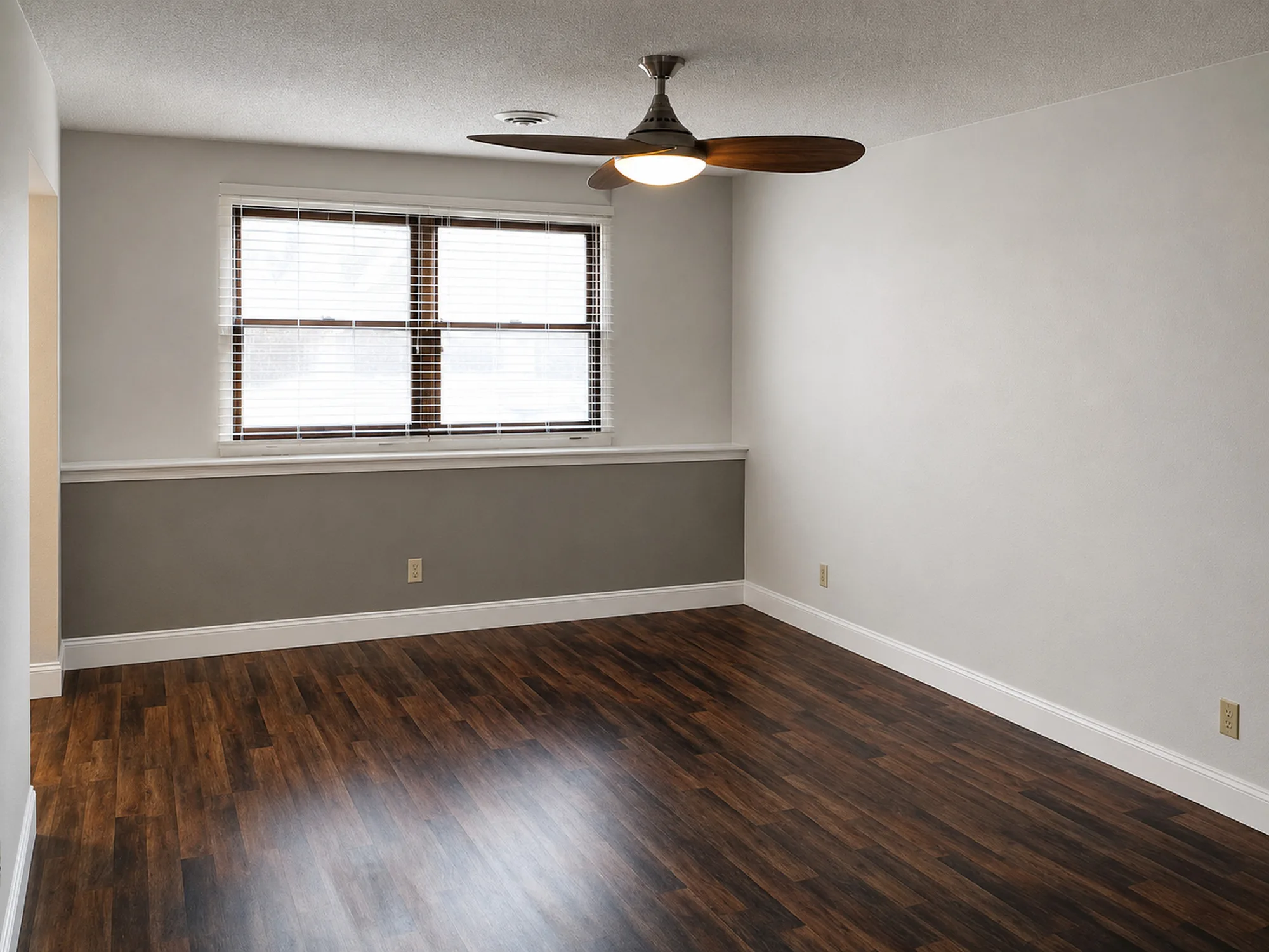 Apartment 1307 A interior view 5