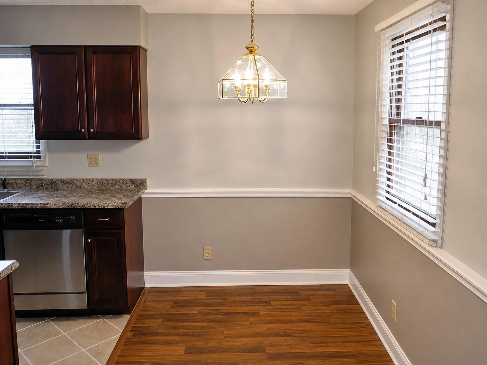 Apartment 1307 A interior view 7