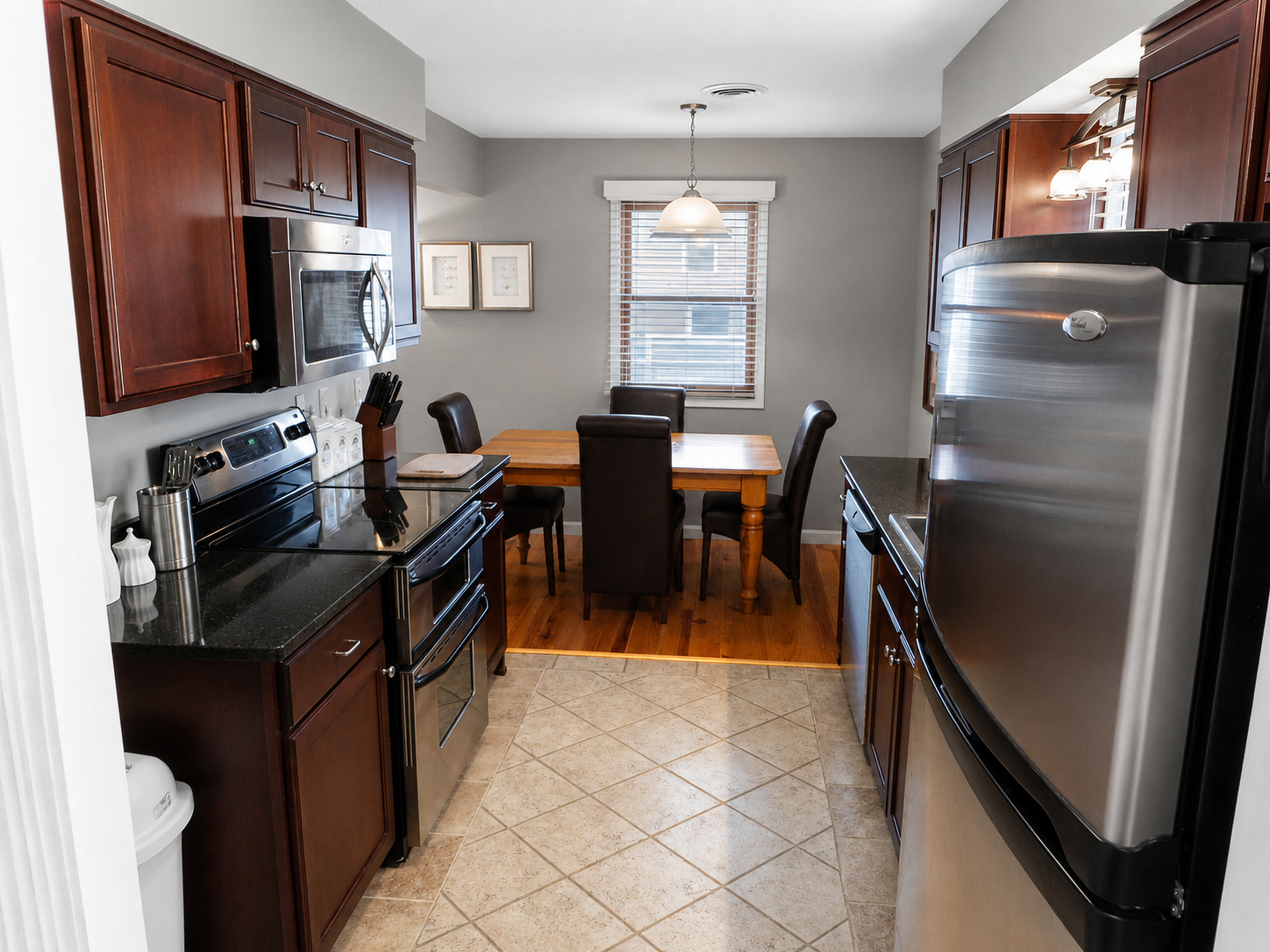 Apartment 1307 D interior view 12