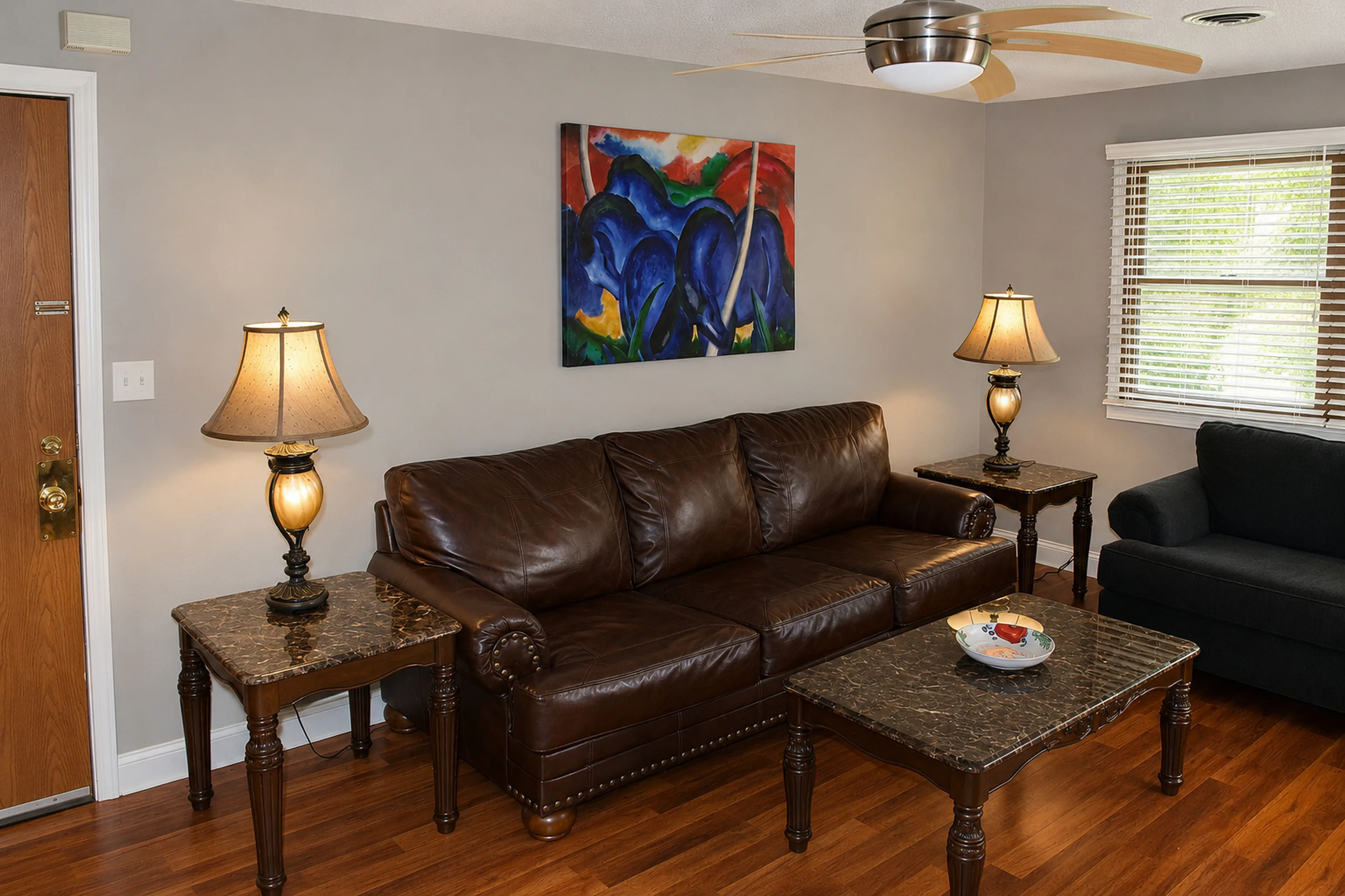 Apartment 2004 D interior view 5