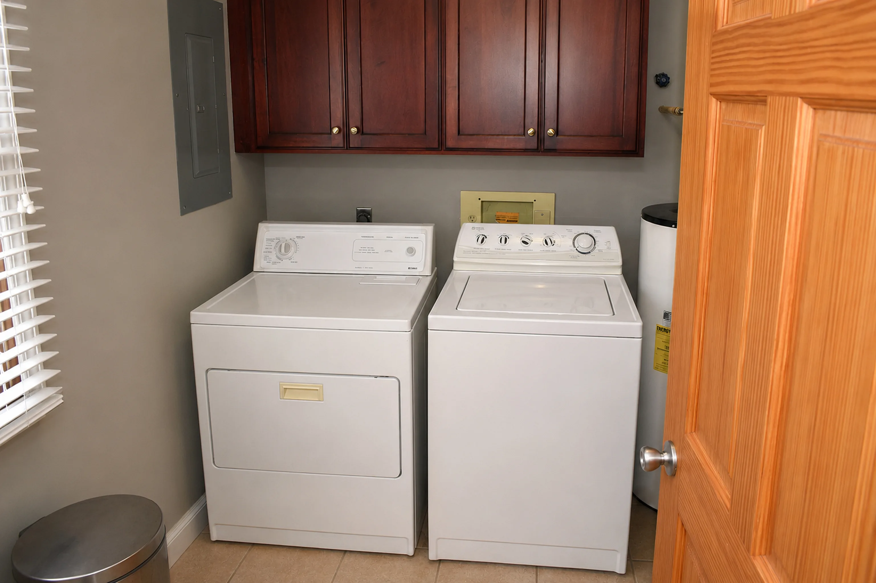 Apartment 2004 D interior view 24