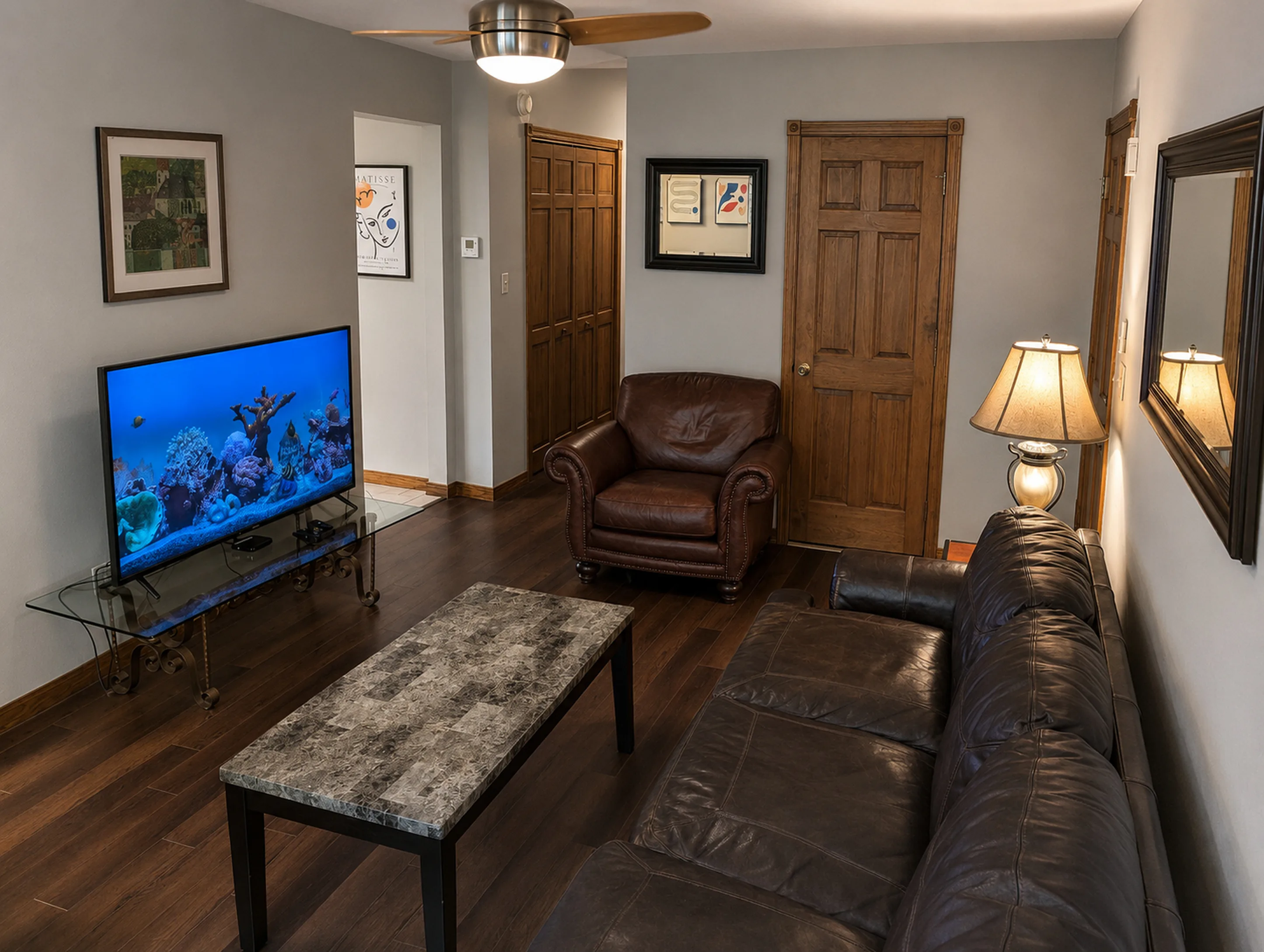 Apartment 2006 B interior view 3