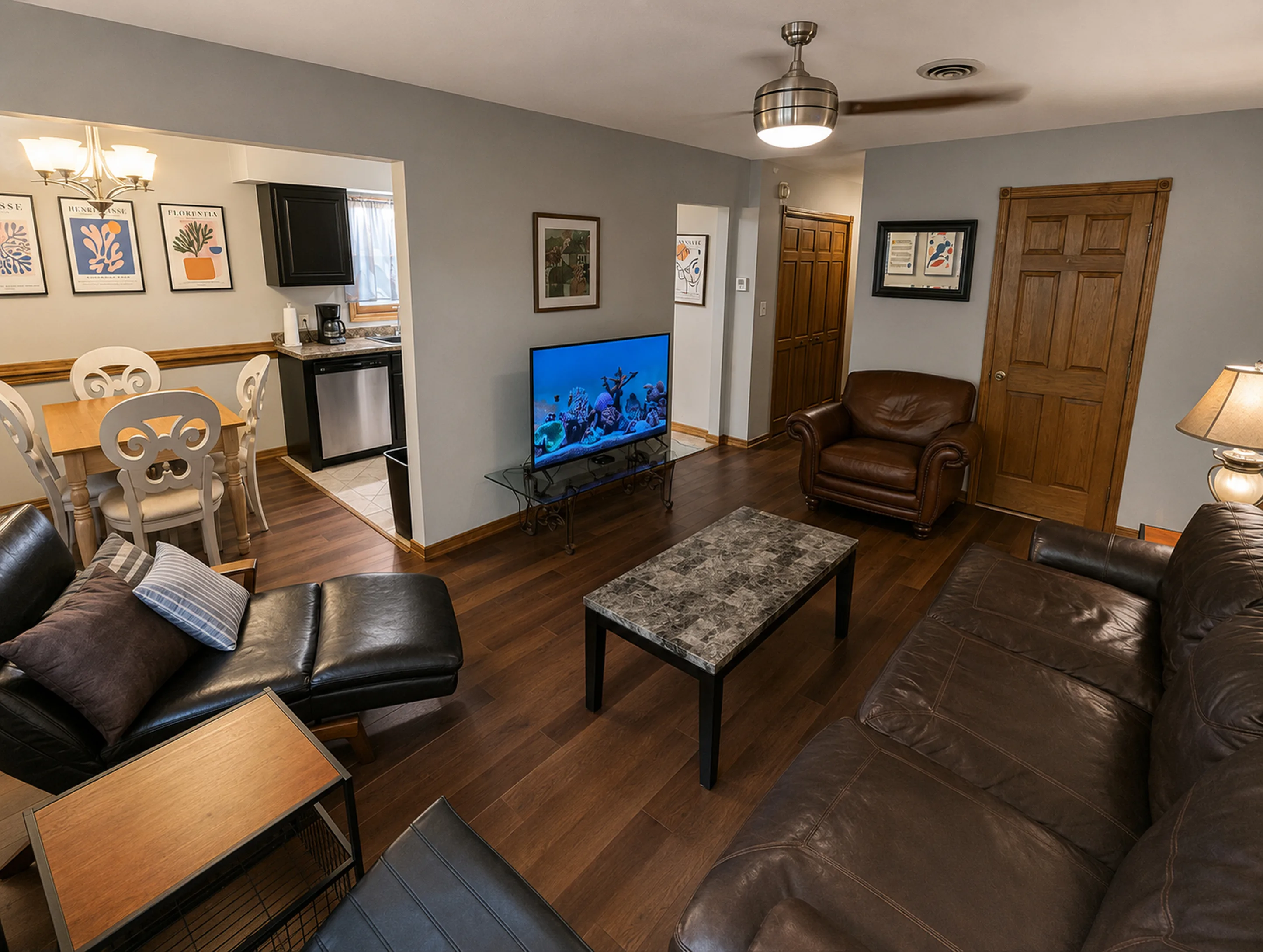 Apartment 2006 B interior view 5