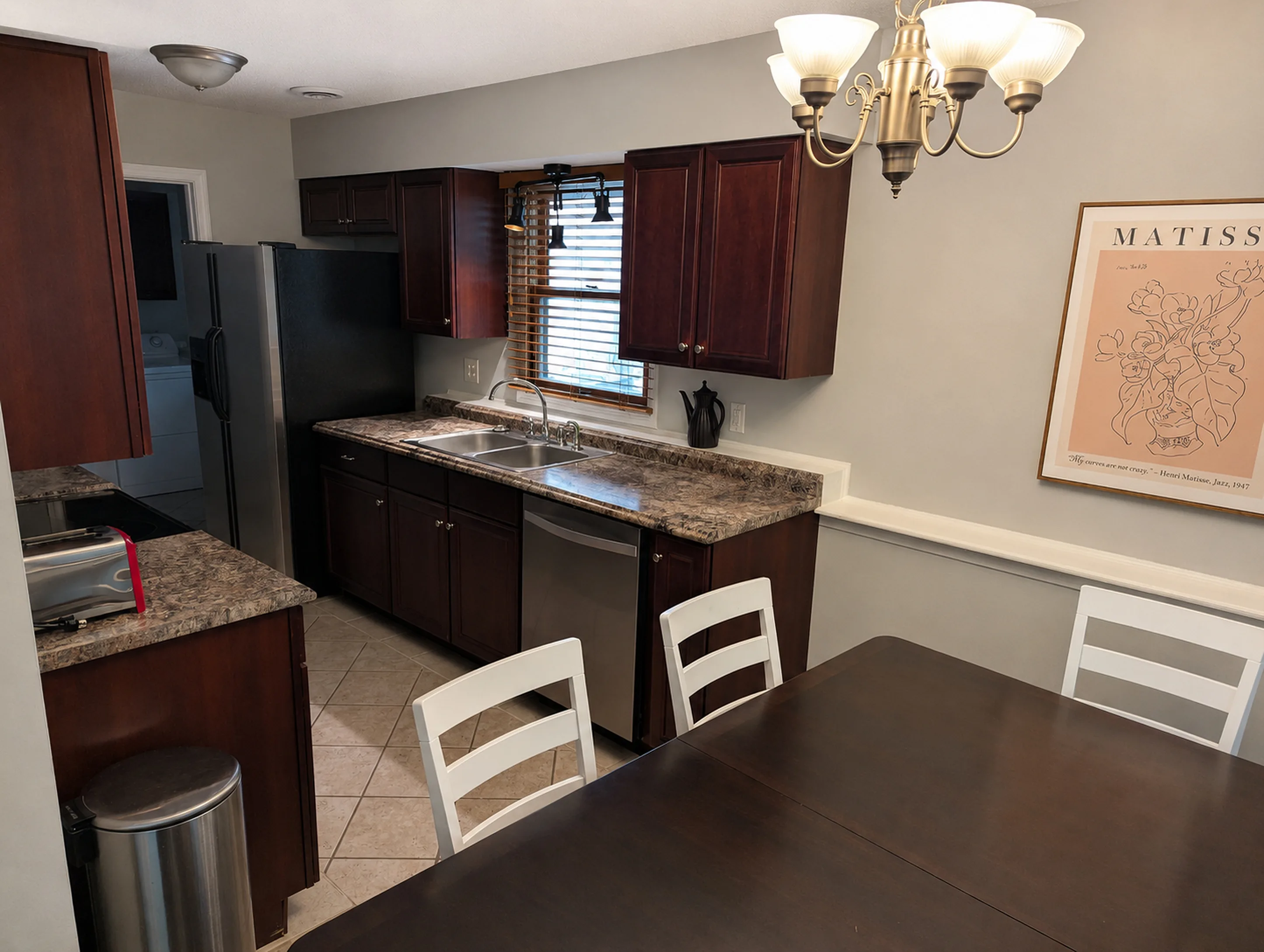 Apartment 2008 B interior view 10