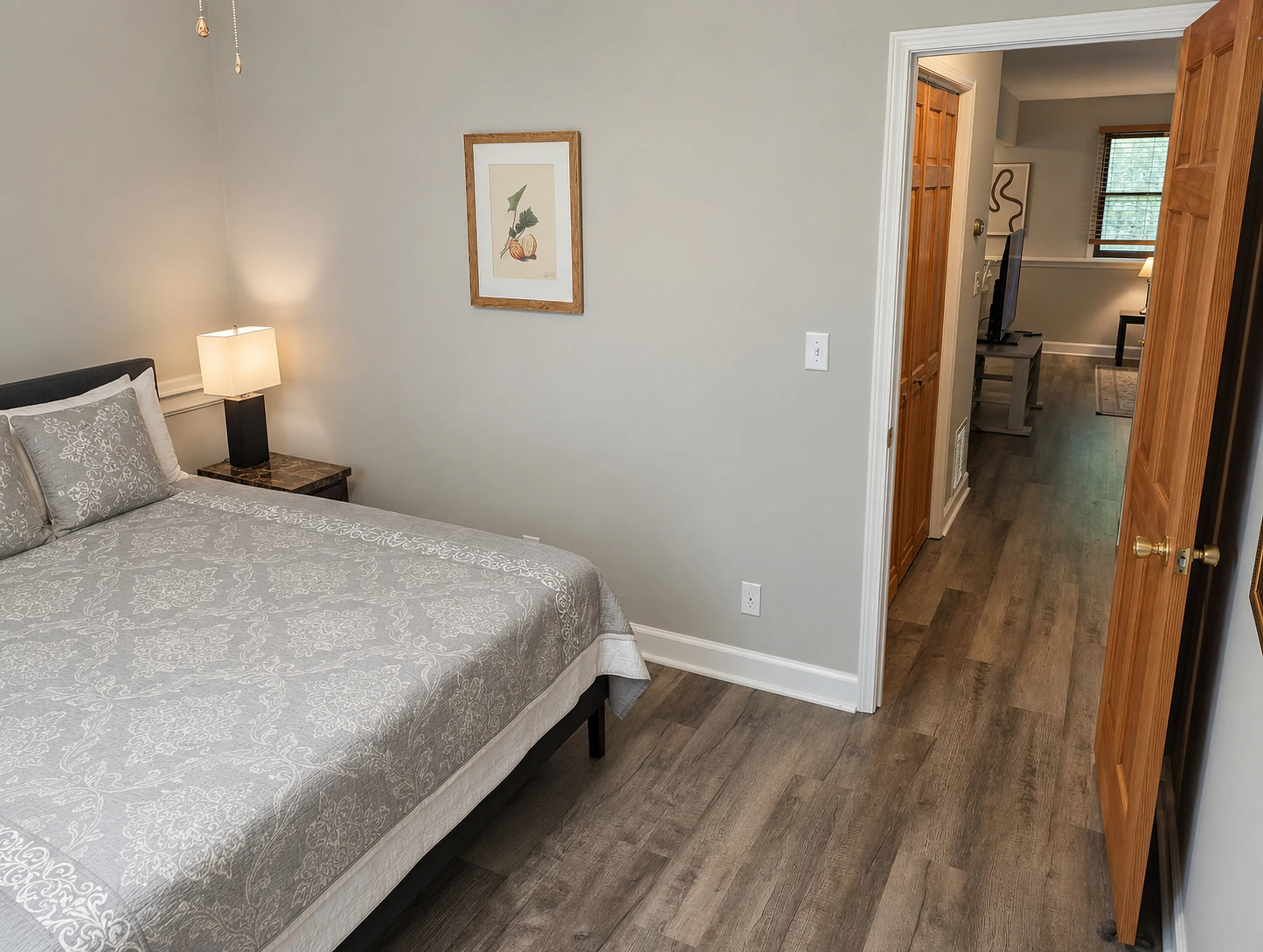 Apartment 2008 B interior view 16