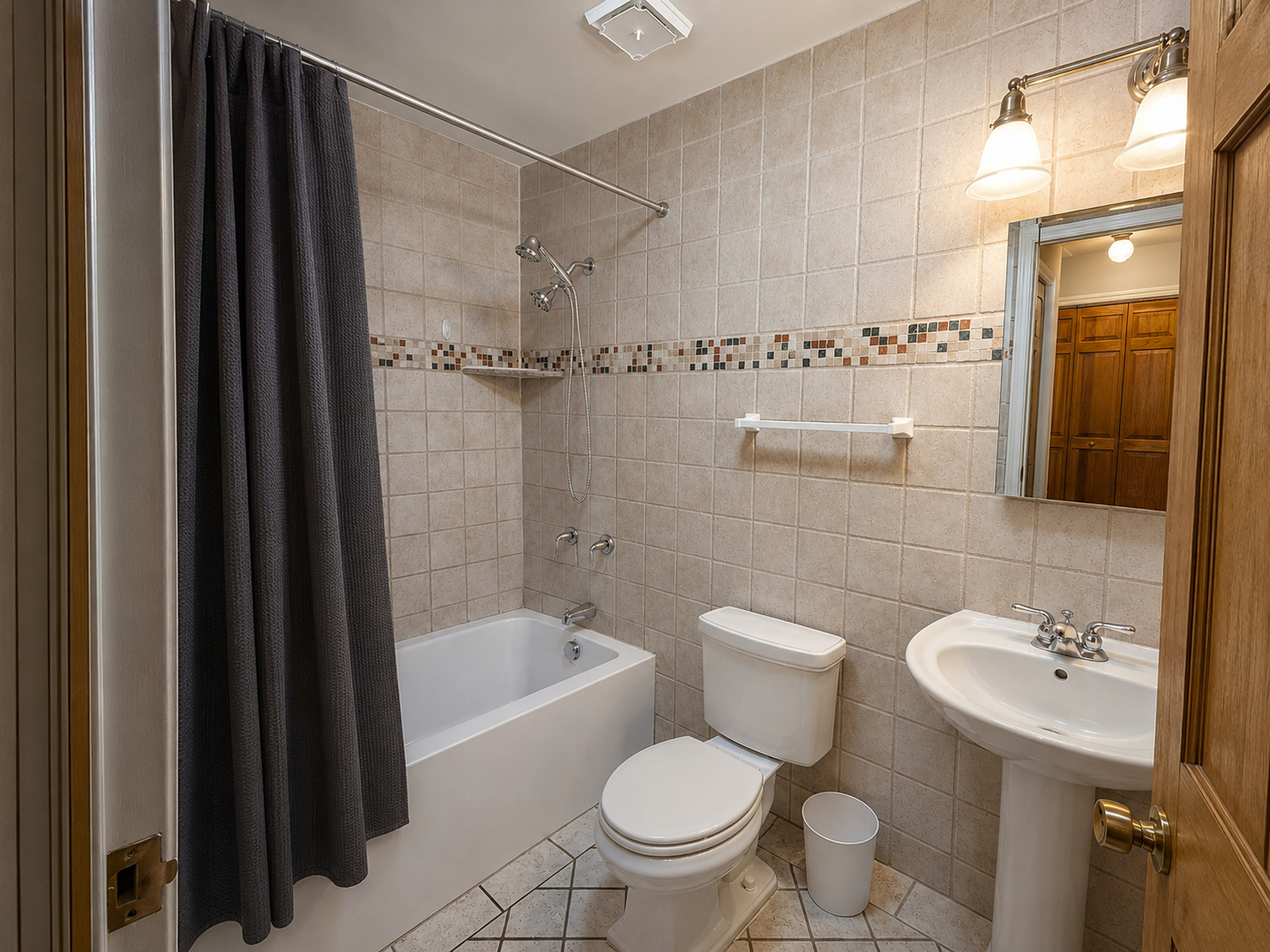 Apartment 2008 B interior view 23