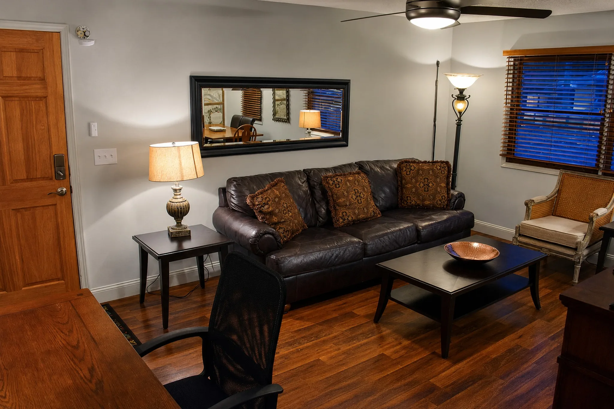 Apartment 2008 D interior view 2