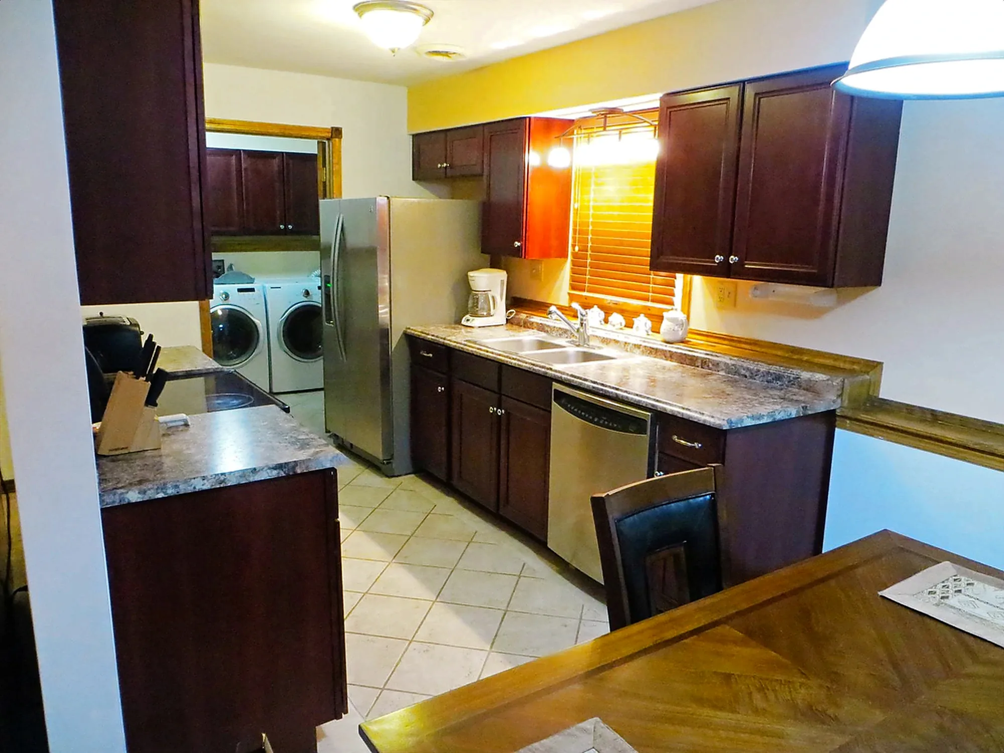 Apartment 2010 A interior view 8