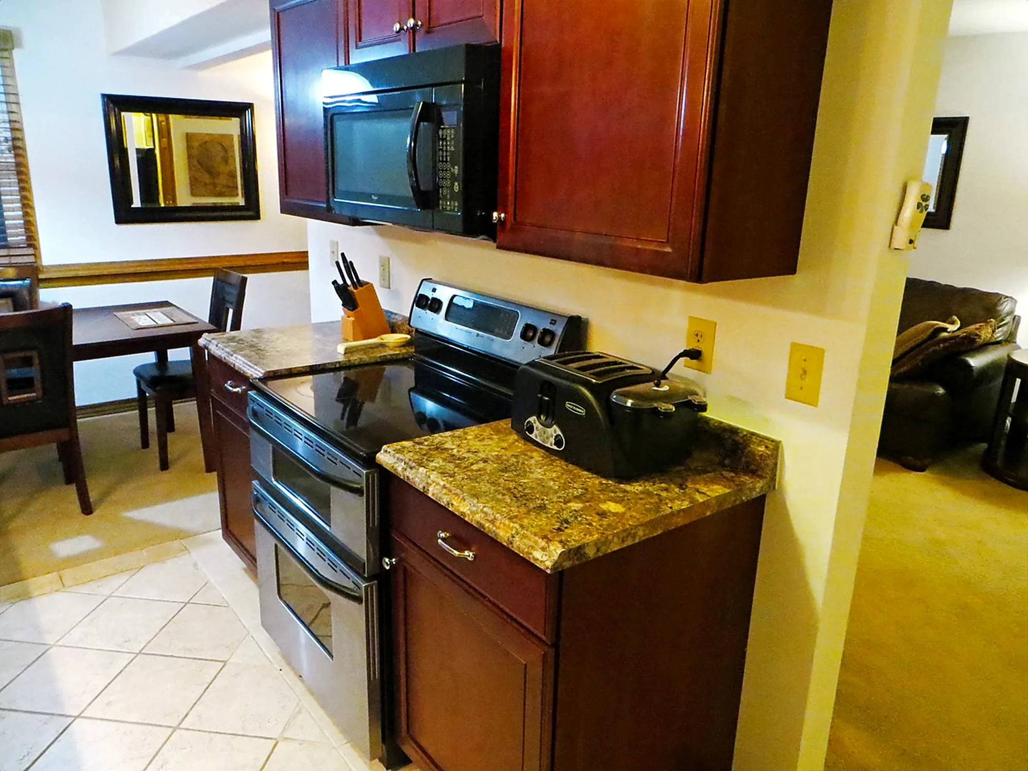 Apartment 2010 A interior view 11