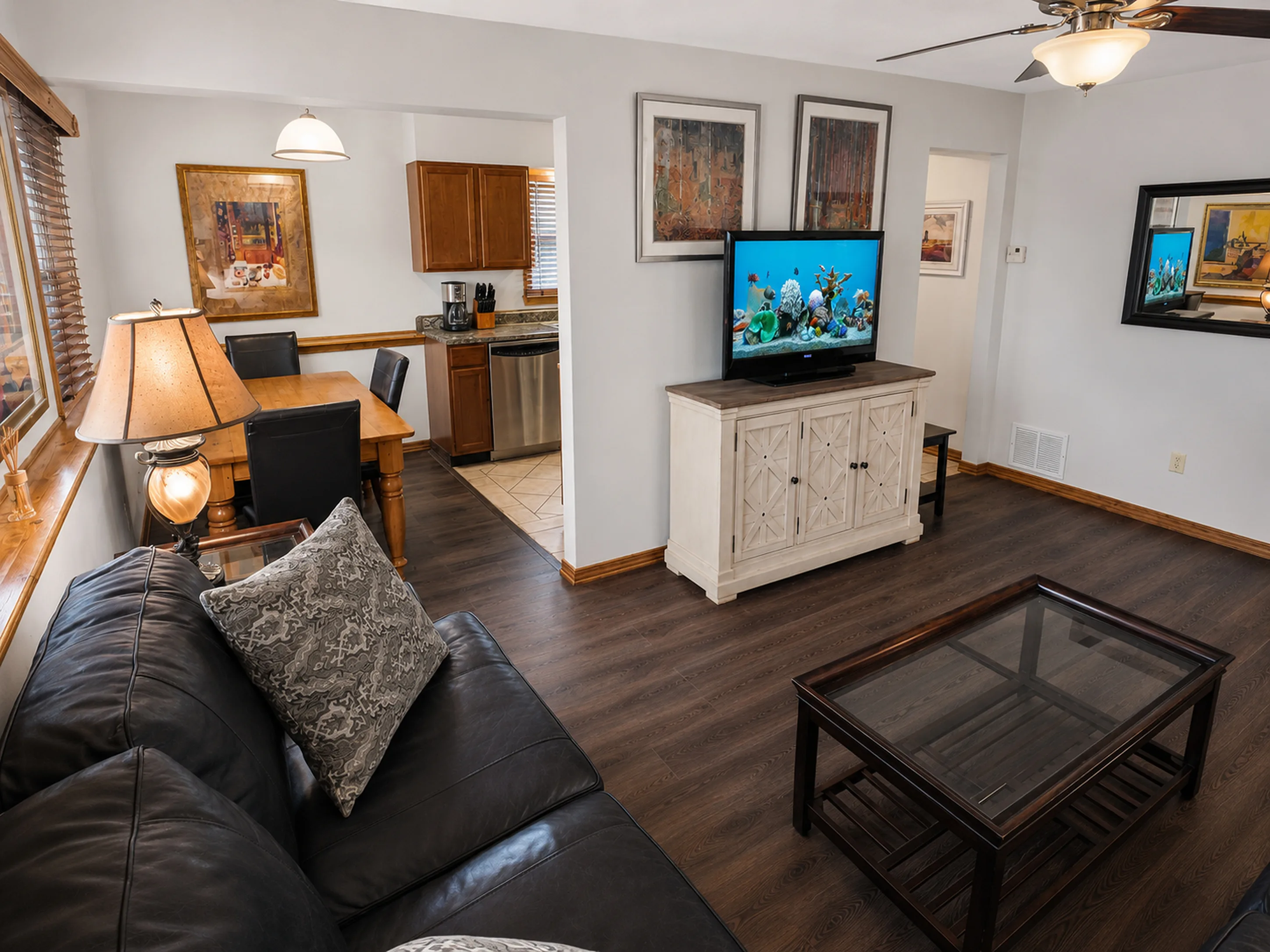 Apartment 2010 B interior view 7