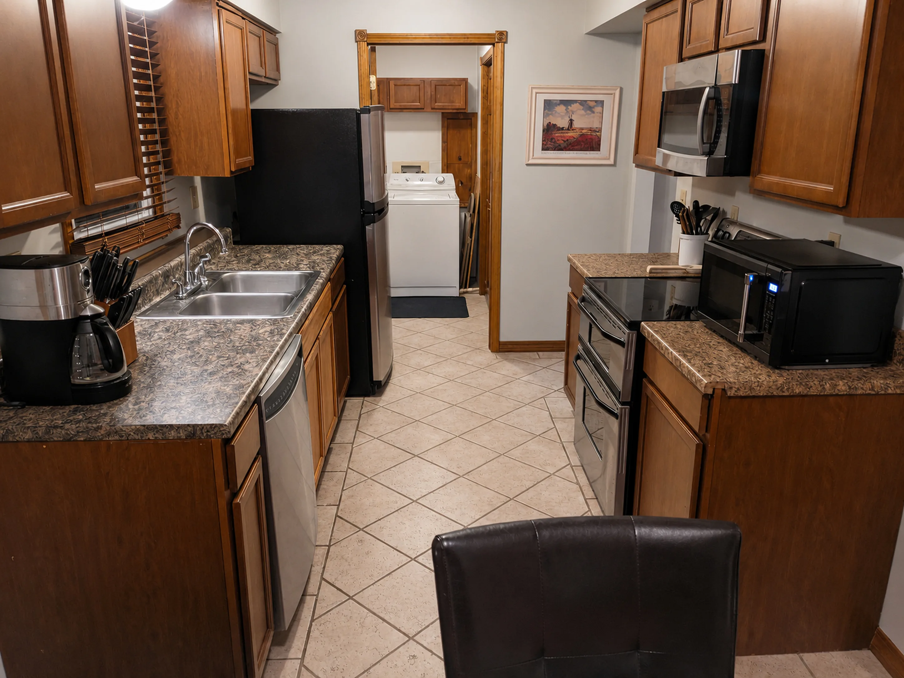 Apartment 2010 B interior view 11