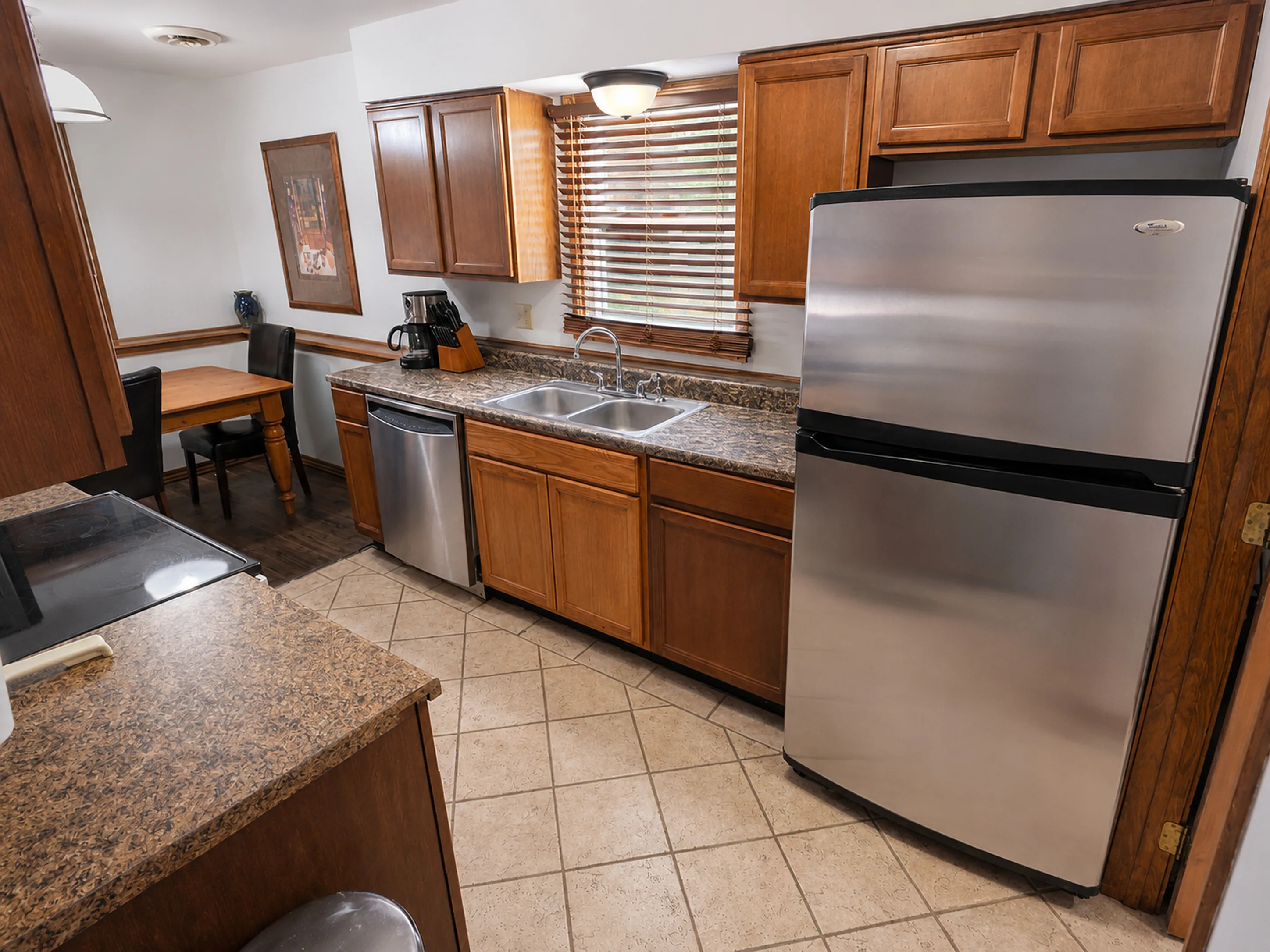 Apartment 2010 B interior view 13