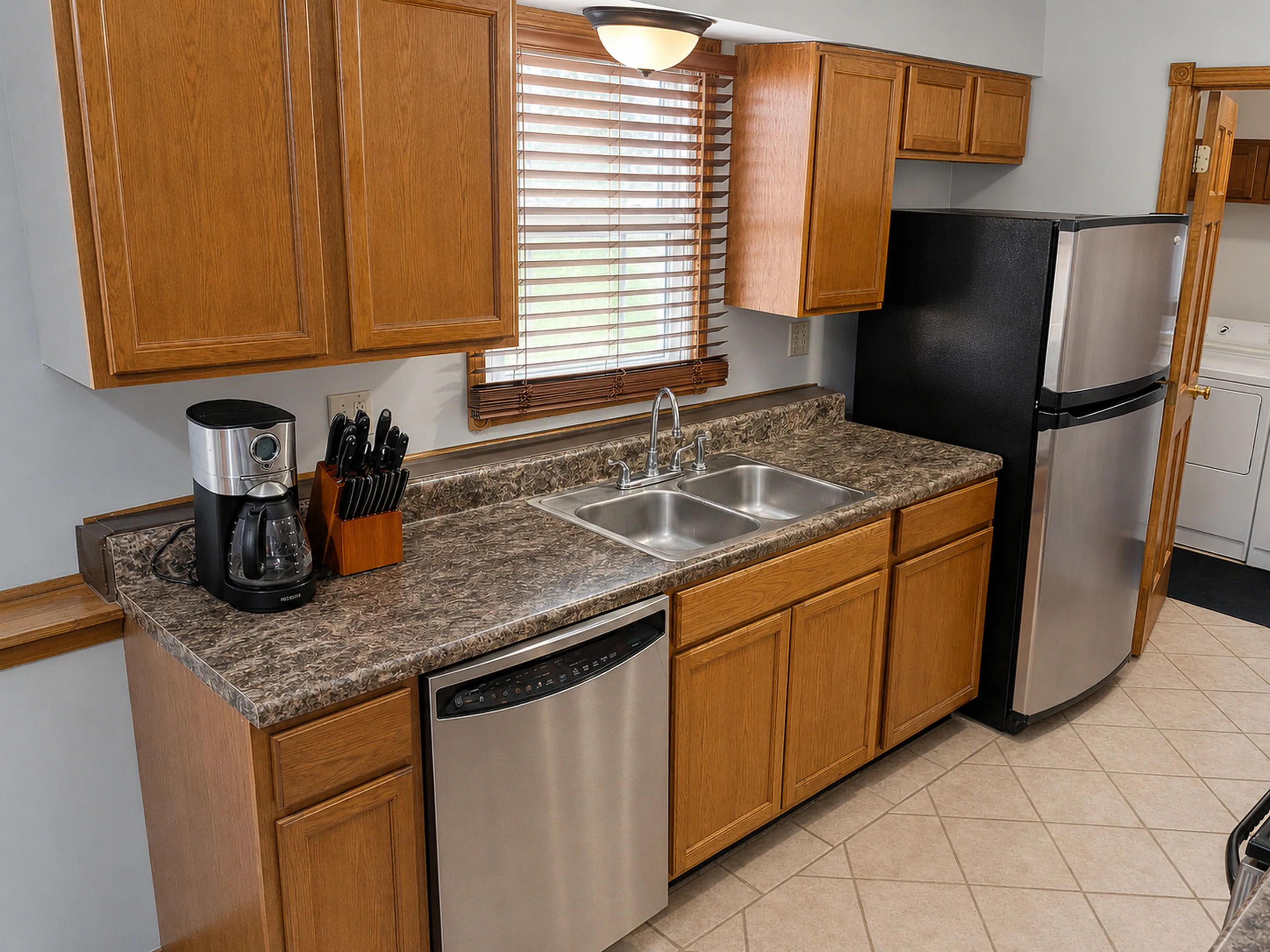 Apartment 2010 B interior view 16