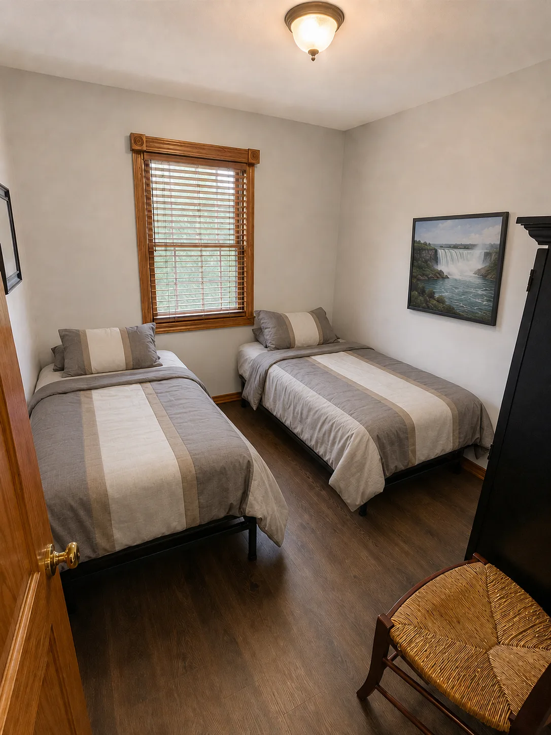 Apartment 2010 B interior view 23
