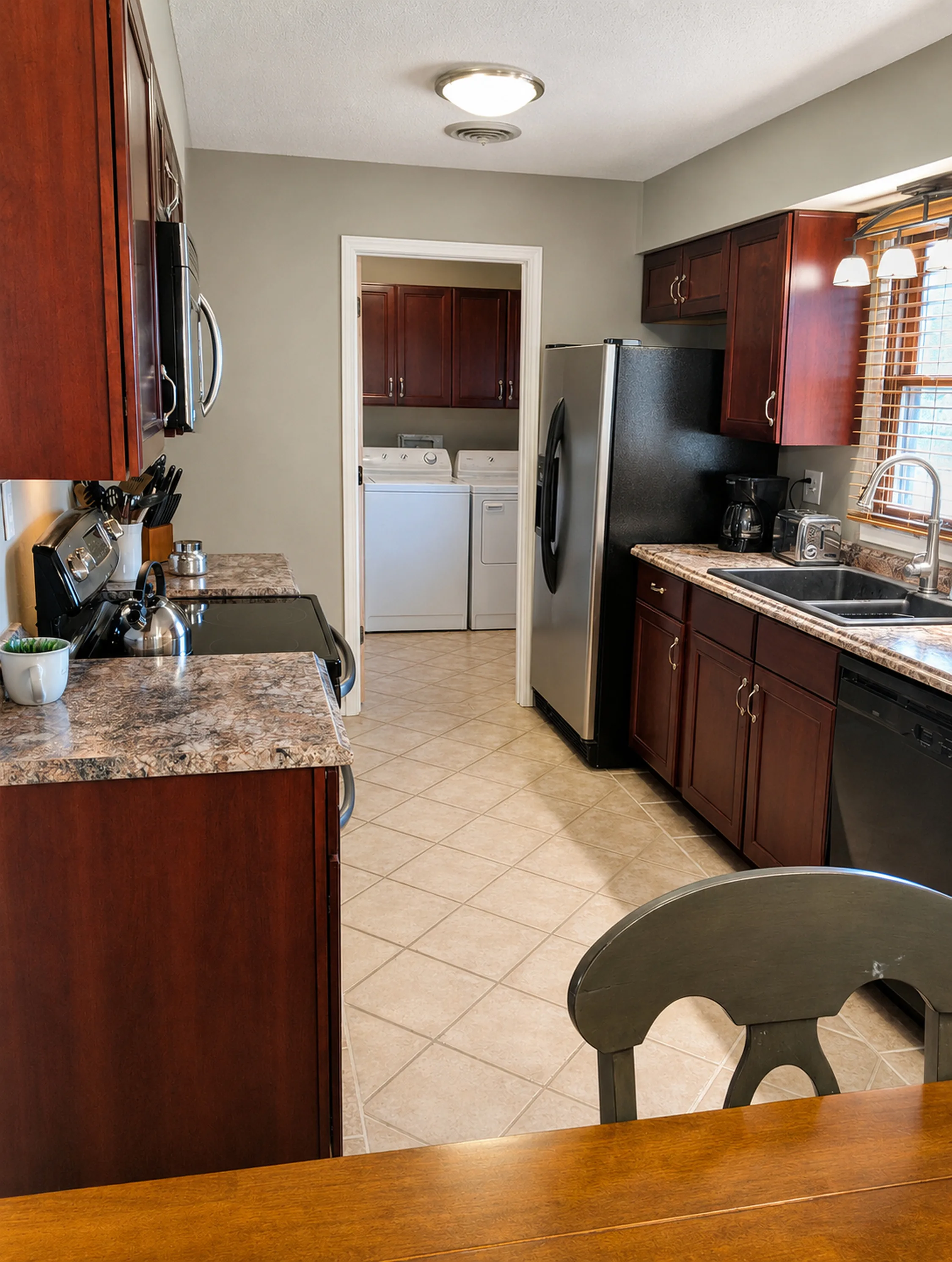Apartment 2010 C interior view 7