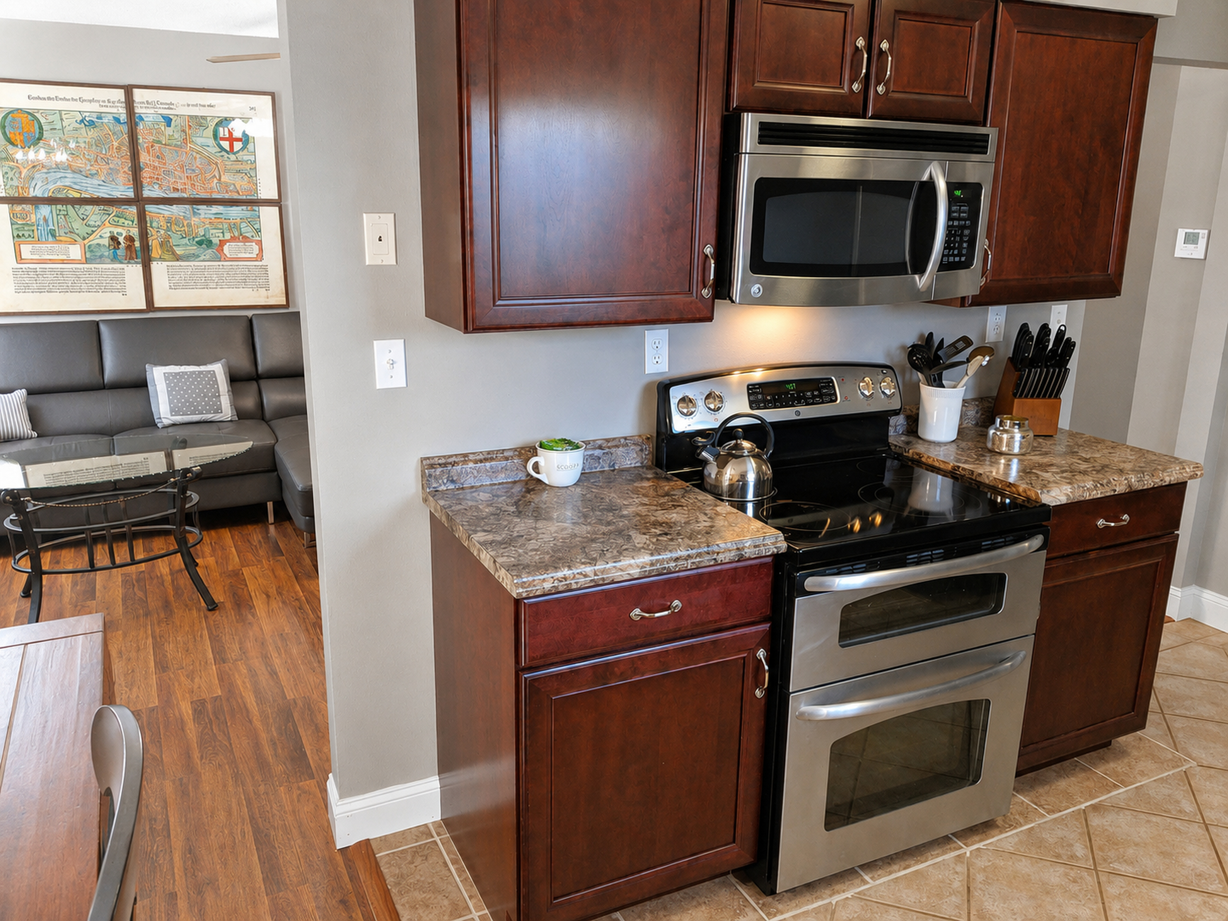 Apartment 2010 C interior view 11
