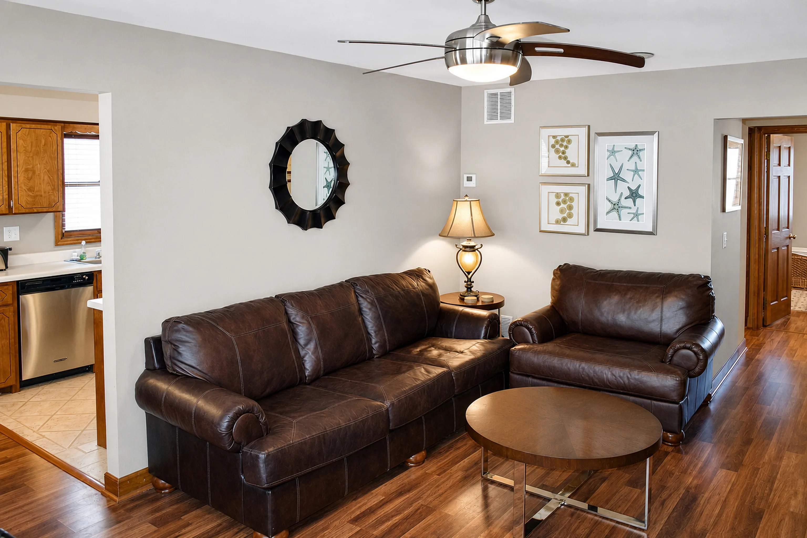 Apartment 2010 D interior view 1